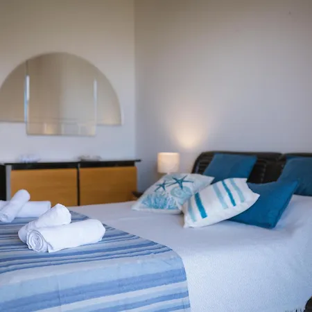 Double 5 Minutes From Sea And Private Parking Daire *
