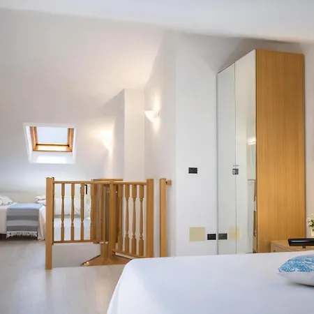 Double 5 Minutes From Sea And Private Parking 아파트 로아노