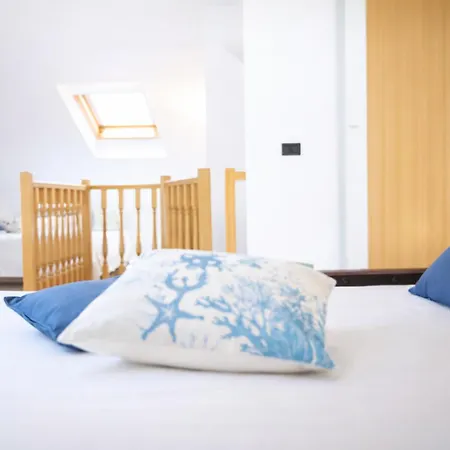 아파트 Double 5 Minutes From Sea And Private Parking