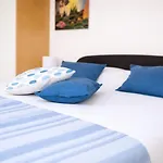 Double 5 Minutes From Sea And Private Parking * 로아노